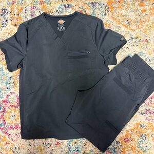 Dickies Dark Gray Scrub Set